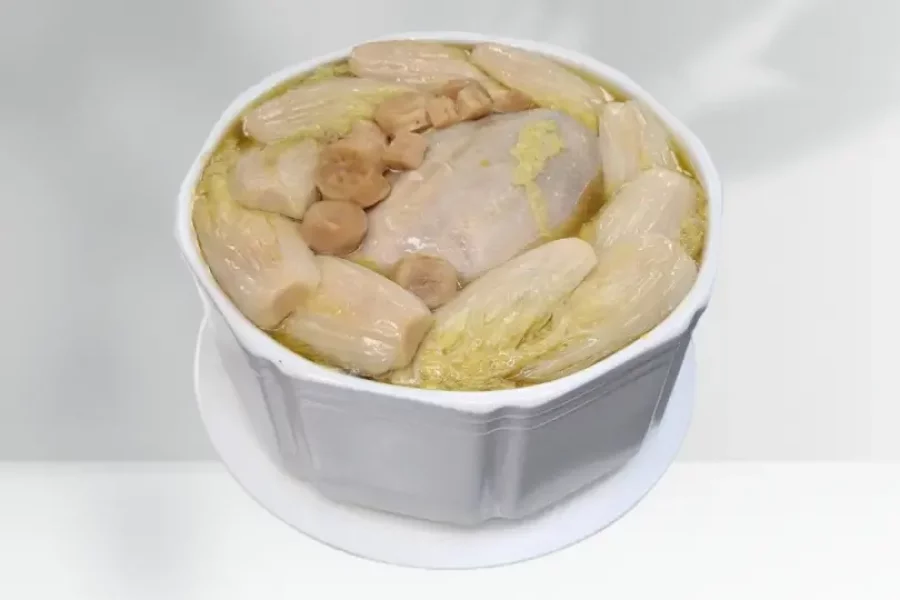上湯芽白燉全雞