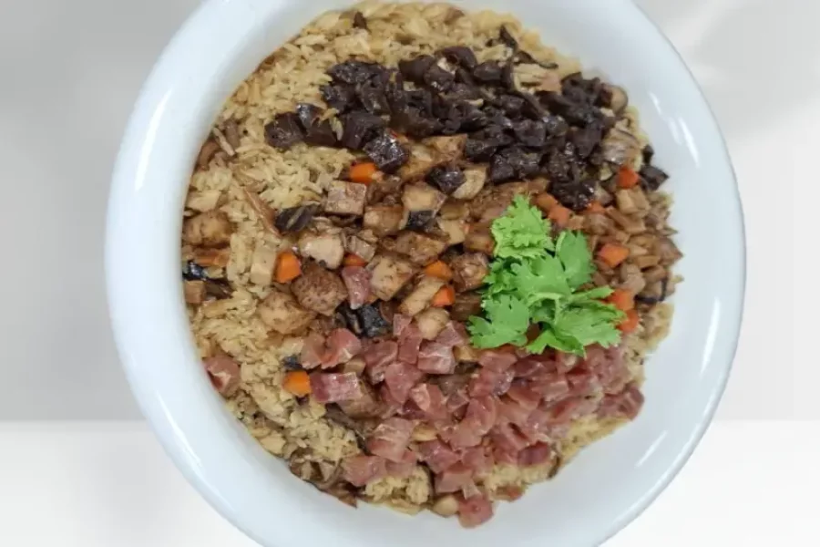 腊味八寶蒸珍珠